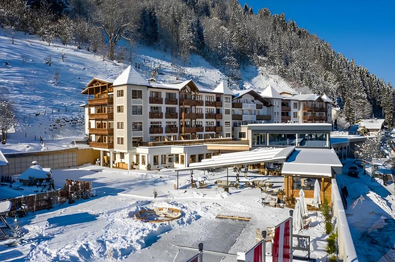Superior Sport Und Familienresort Alpenblick Целль-ам-Зеє Екстер'єр фото